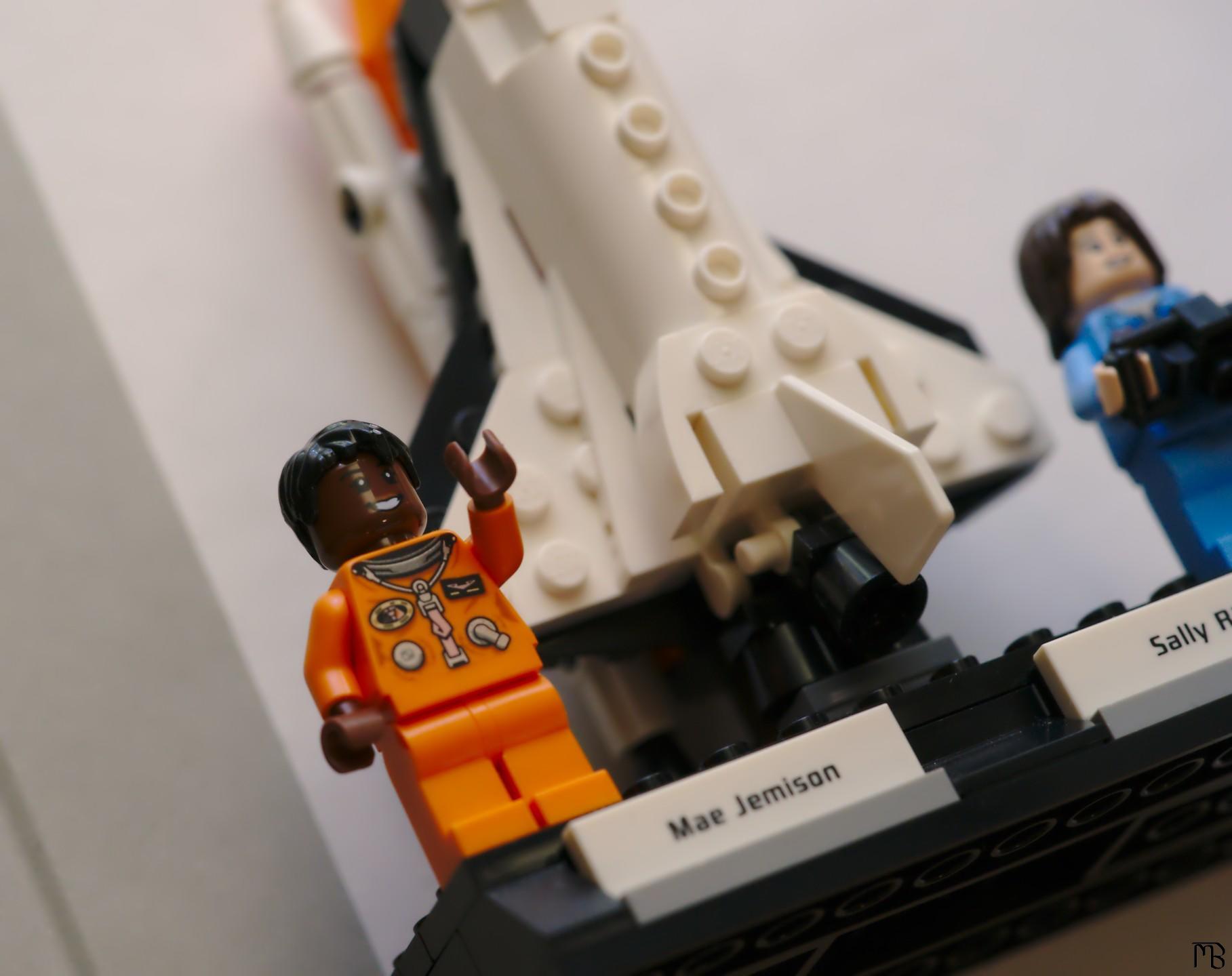 Mae Jemison Lego minifig