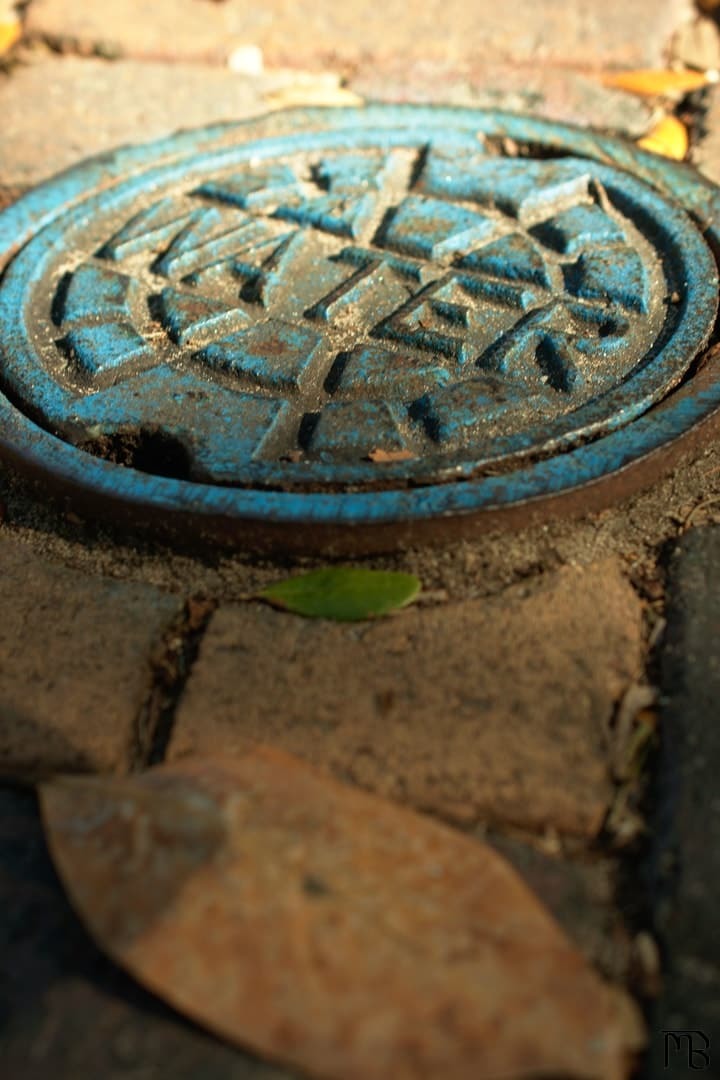 Water cover on stone